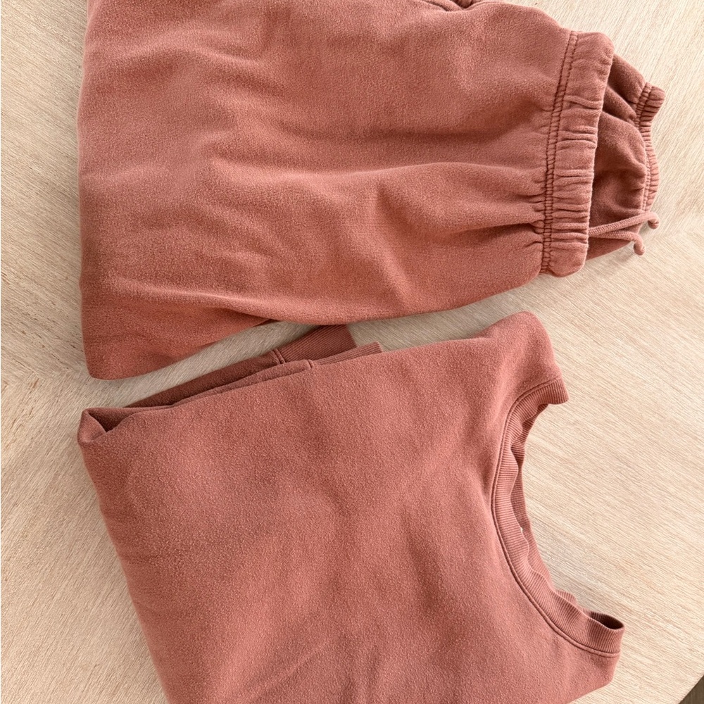 Woman’s sweat  Set